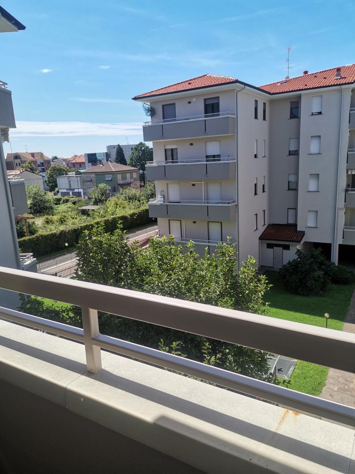 B&B Busto Garolfo Exterior foto